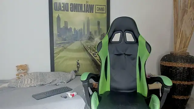 jamesinked  online show from January 18, 2026, 7:17 pm