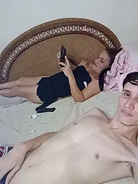 Snapshot of Milfvalesk chatting on December 17, 2024, 3:17 am Milfvalesk online show from December 17, 2024, 3:17 am