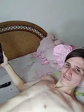 Snapshot of Milfvalesk chatting on January 10, 2025, 7:32 pm Milfvalesk online show from January 10, 2025, 7:32 pm