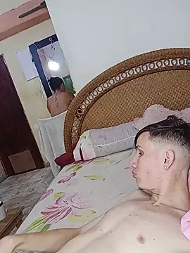 Snapshot of Milfvalesk chatting on January 17, 2025, 7:49 pm Milfvalesk online show from January 17, 2025, 7:49 pm