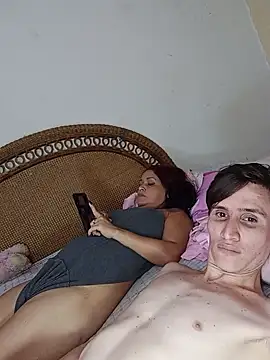 Snapshot of Milfvalesk chatting on February 9, 2025, 1:33 am Milfvalesk online show from February 9, 2025, 1:33 am