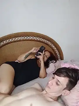 Snapshot of Milfvalesk chatting on February 25, 2025, 11:33 pm Milfvalesk online show from February 25, 2025, 11:33 pm