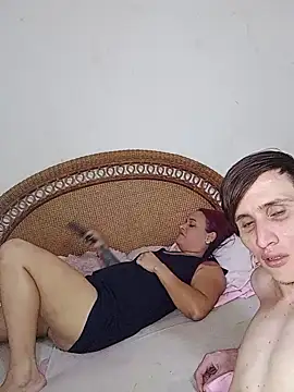 Snapshot of Milfvalesk chatting on February 28, 2025, 6:21 am Milfvalesk online show from February 28, 2025, 6:21 am