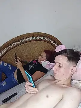 Snapshot of Milfvalesk chatting on March 12, 2025, 2:20 am Milfvalesk online show from March 12, 2025, 2:20 am