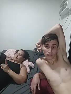 Milfvalesk online show from May 19, 2026, 4:57 pm