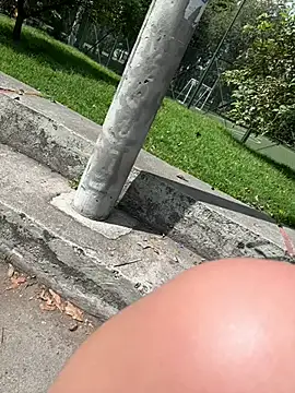 Melody Ds online show from December 13, 2024, 4:27 pm