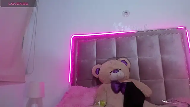 Melody Ds online show from December 27, 2024, 11:53 pm