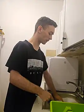 Snapshot of nickdtr chatting on February 11, 2026, 5:29 pm nickdtr online show from February 11, 2026, 5:29 pm