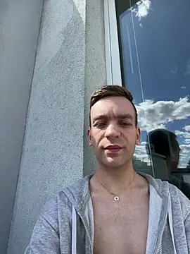 nickdtr online show from April 26, 2026, 9:51 am