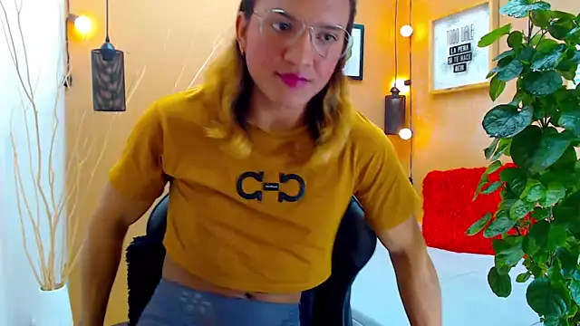 aslyhernandez 7 online show from September 19, 2025, 12:06 pm