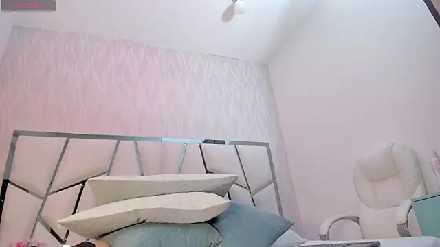 Victoriaa millers online show from July 19, 2026, 7:17 pm