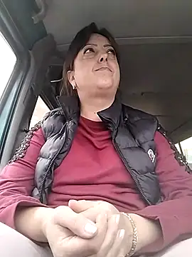 Snapshot of larylary6969 chatting on October 29, 2025, 8:16 am larylary6969 online show from October 29, 2025, 8:16 am