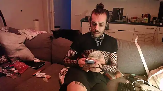 P4RtYBOII92 online show from January 31, 2026, 11:03 pm