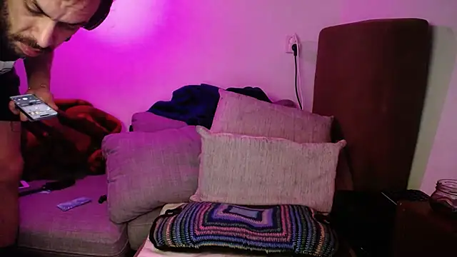 Snapshot of P4RtYBOII92 chatting on March 8, 2026, 2:04 am P4RtYBOII92 online show from March 8, 2026, 2:04 am