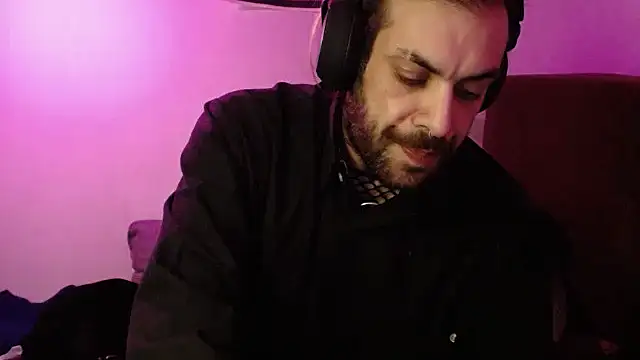 Snapshot of P4RtYBOII92 chatting on March 9, 2026, 7:18 pm P4RtYBOII92 online show from March 9, 2026, 7:18 pm