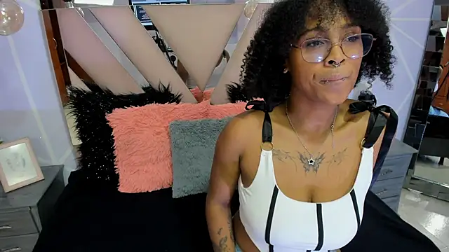 Elith noa online show from January 24, 2025, 7:18 pm