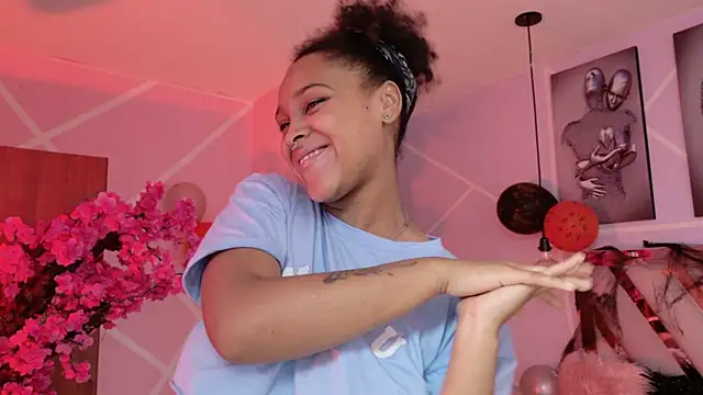 Elith noa online show from October 23, 2025, 7:23 pm