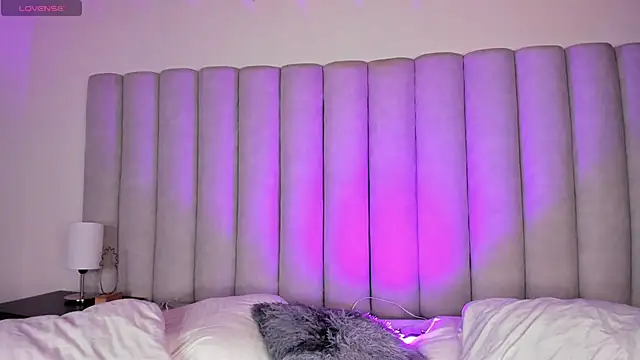 briannajackson  online show from January 11, 2025, 11:45 am