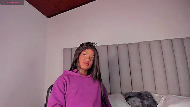 briannajackson  online show from January 14, 2025, 11:31 am