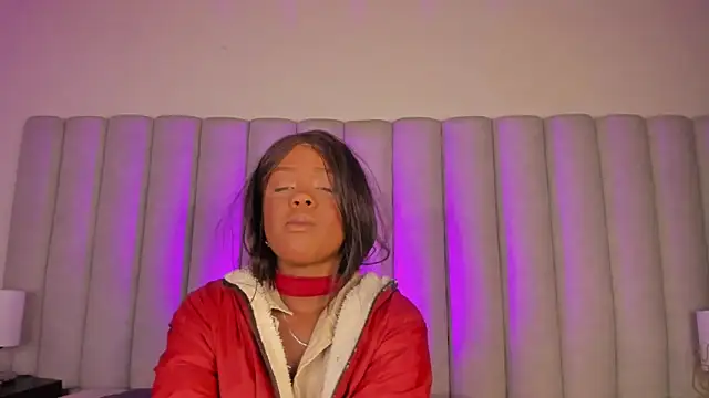 briannajackson  online show from January 25, 2025, 11:44 am