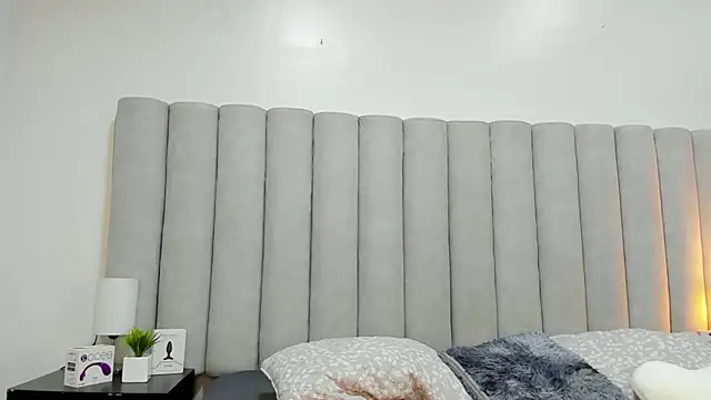 briannajackson  online show from February 3, 2025, 11:20 am