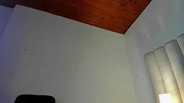 briannajackson  online show from February 20, 2025, 11:20 am