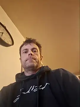 steb1980 online show from May 3, 2026, 10:38 pm