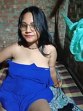 Cuterinki online show from May 30, 2026, 8:39 pm