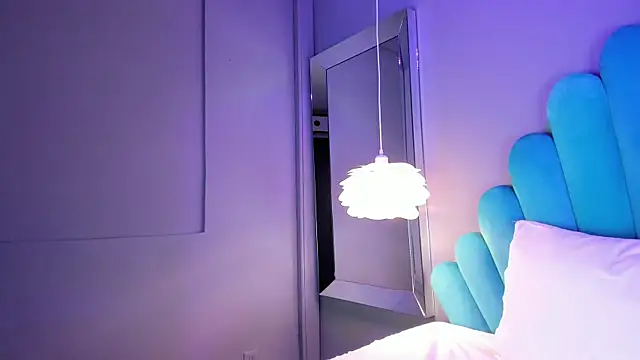 CaitlynCouper online show from March 18, 2025, 1:32 am