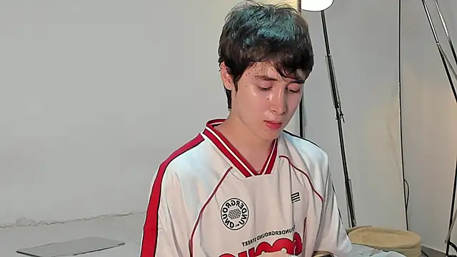 Snapshot of alejandro_ms chatting on December 5, 2024, 3:48 am alejandro ms online show from December 5, 2024, 3:48 am