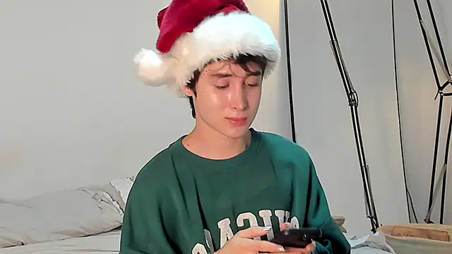 Snapshot of alejandro_ms chatting on December 13, 2024, 2:21 am alejandro ms online show from December 13, 2024, 2:21 am