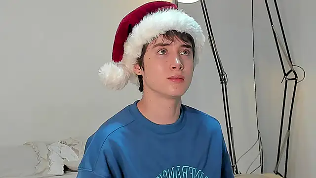 Snapshot of alejandro_ms chatting on December 15, 2024, 10:37 pm alejandro ms online show from December 15, 2024, 10:37 pm