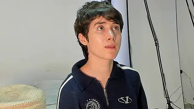 Snapshot of alejandro_ms chatting on January 3, 2025, 11:01 pm alejandro ms online show from January 3, 2025, 11:01 pm