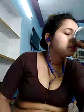 Snapshot of Bhabhi_no-1 chatting on February 21, 2025, 8:38 pm Bhabhi no-1 online show from February 21, 2025, 8:38 pm