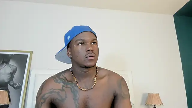 Snapshot of Troykhalil chatting on February 3, 2025, 9:18 pm Troykhalil online show from February 3, 2025, 9:18 pm