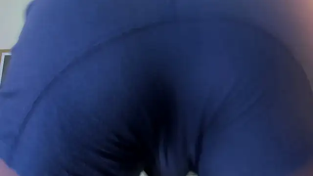 Snapshot of Troykhalil chatting on February 6, 2025, 2:55 am Troykhalil online show from February 6, 2025, 2:55 am