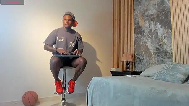 Snapshot of Troykhalil chatting on March 14, 2025, 8:17 pm Troykhalil online show from March 14, 2025, 8:17 pm