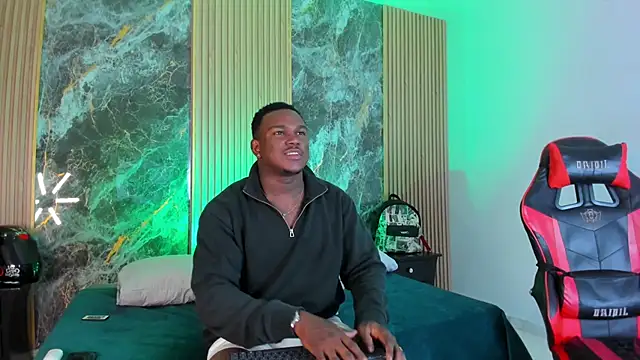 Snapshot of Troykhalil chatting on September 30, 2025, 8:47 pm Troykhalil online show from September 30, 2025, 8:47 pm