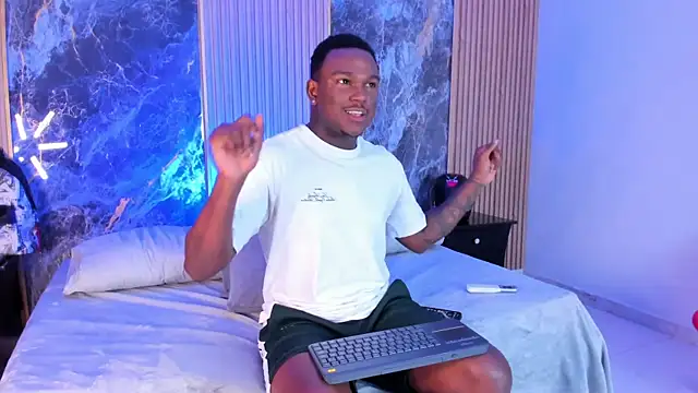 Snapshot of Troykhalil chatting on October 6, 2025, 10:18 pm Troykhalil online show from October 6, 2025, 10:18 pm