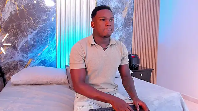 Snapshot of Troykhalil chatting on October 17, 2025, 9:17 pm Troykhalil online show from October 17, 2025, 9:17 pm