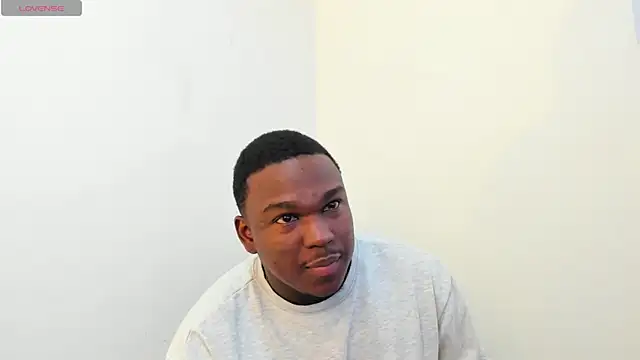 Troykhalil online show from November 28, 2025, 9:50 pm