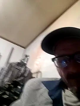 gettinit2wice online show from January 2, 2025, 11:41 am