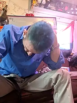 Snapshot of gettinit2wice chatting on March 1, 2026, 4:20 pm gettinit2wice online show from March 1, 2026, 4:20 pm