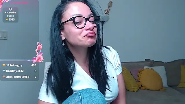 Snapshot of BabySerene chatting on February 14, 2025, 9:10 pm BabySerene online show from February 14, 2025, 9:10 pm