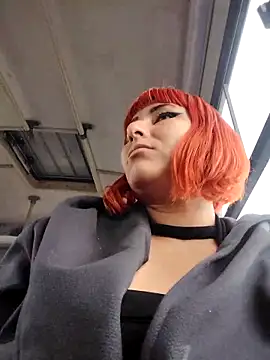 florecita9 online show from October 23, 2025, 4:28 pm