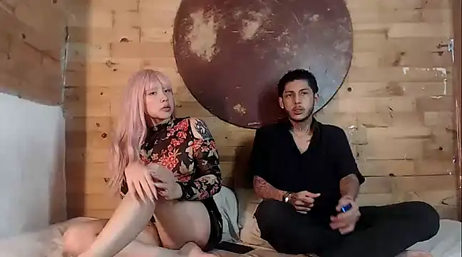 Snapshot of Sebas_And_Mila chatting on February 22, 2025, 10:51 am Sebas And Mila online show from February 22, 2025, 10:51 am