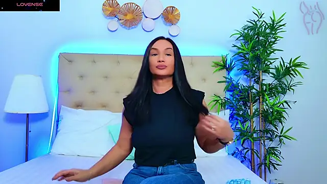 DaliyaArabian online show from September 24, 2025, 12:08 pm