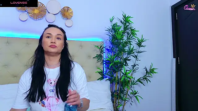 DaliyaArabian online show from June 17, 2026, 12:07 pm