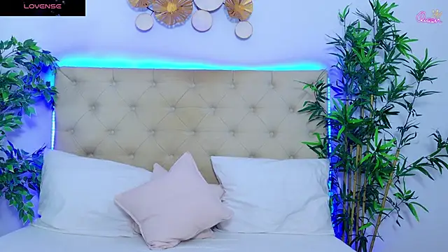 DaliyaArabian online show from August 6, 2026, 12:07 pm