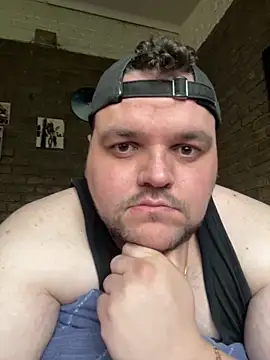 Snapshot of Mikey-HH chatting on December 2, 2024, 4:20 pm Mikey-HH online show from December 2, 2024, 4:20 pm